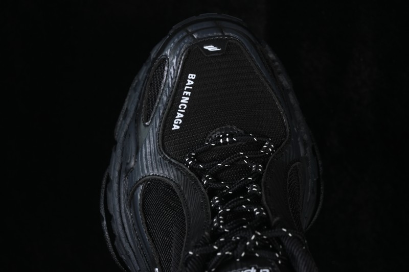 Balenciaga Triple S 2 Retro Running Shoes with Chunky Cushioning - WTRS21011