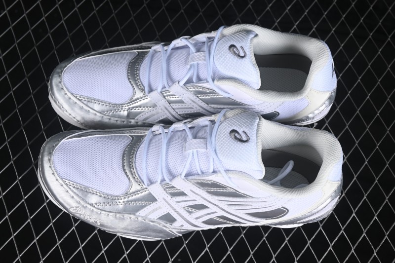 Asics Hypersync Retro Sneakers with Breathable Lightweight Sole - 1203A879-100