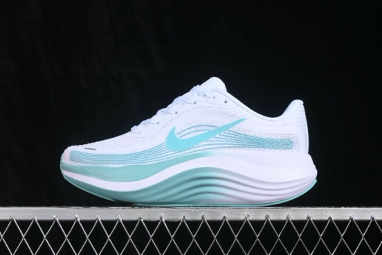 Nike Journey Run Cushioned Low-Top Running Shoes with Traction and Wear Resistance - DF5918-100