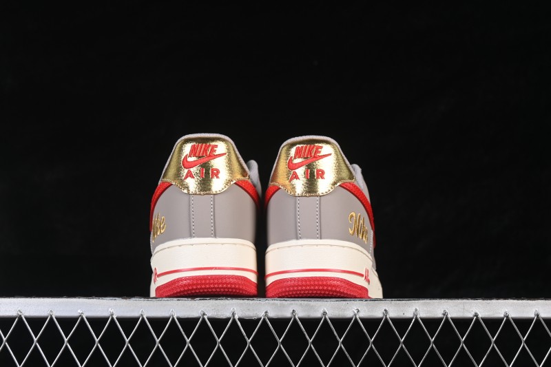 Nike Air Force 1 '07 Low Casual Sneakers with Tumbled Leather Upper and Cushioned Sole - NH0601-527