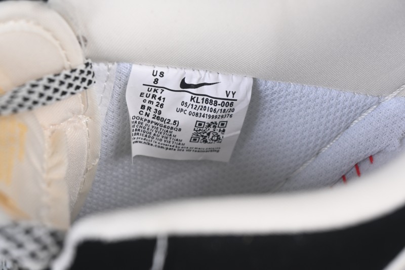 Nike Air Force 1 '07 Low Basketball Shoes with Black and White Color Blocking and Full-Length Air Cushion - KL1688-006
