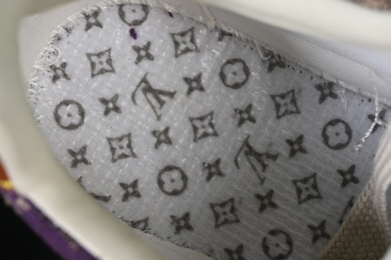 Louis Vuitton Tilted Sneakers Classic 2026SS Low-Top Casual Shoes in Smooth Calfskin Leather with Side LV Lettering - Light Purple