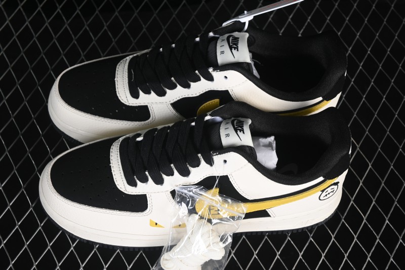 Nike Air Force 1 '07 Low Collaboration Basketball Shoes with Classic Cushioning - BK1916-003