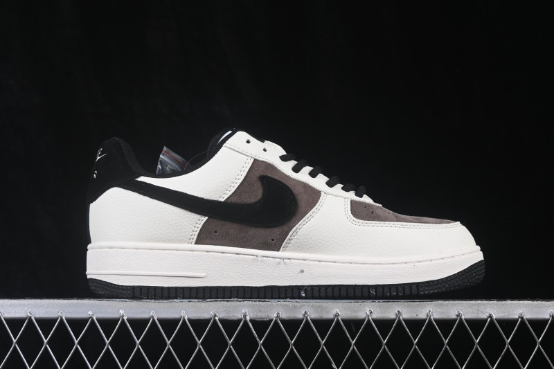 Nike Air Force 1 '07 Low Skateboarding Shoes with Full-Length Air Cushion - HO7788-112