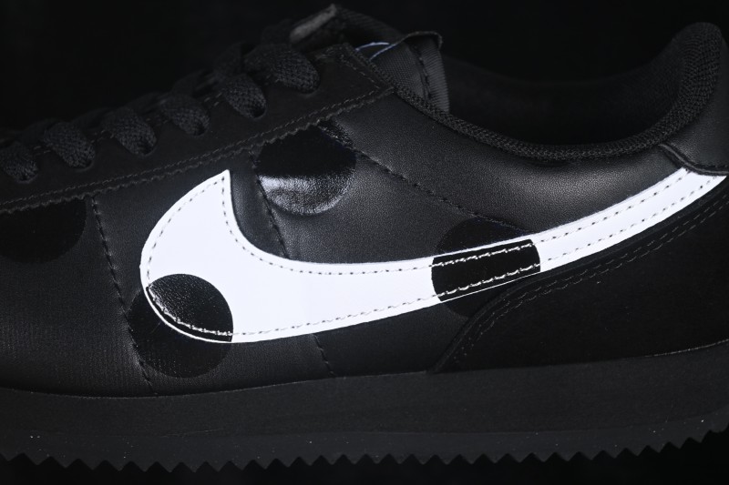 Nike Classic Cortez Leather Vintage Running Shoes - IR1332-001