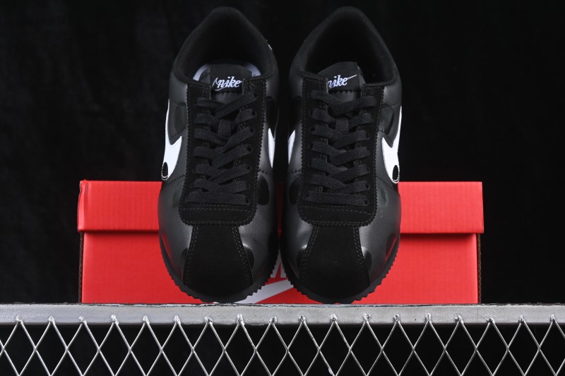 Nike Classic Cortez Leather Vintage Running Shoes - IR1332-001