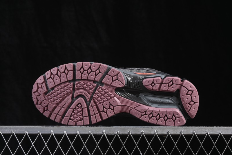 New Balance 1906 Retro Running Shoes with Lightweight Suede and Mesh Upper and T-Beam Arch Support - U190629R
