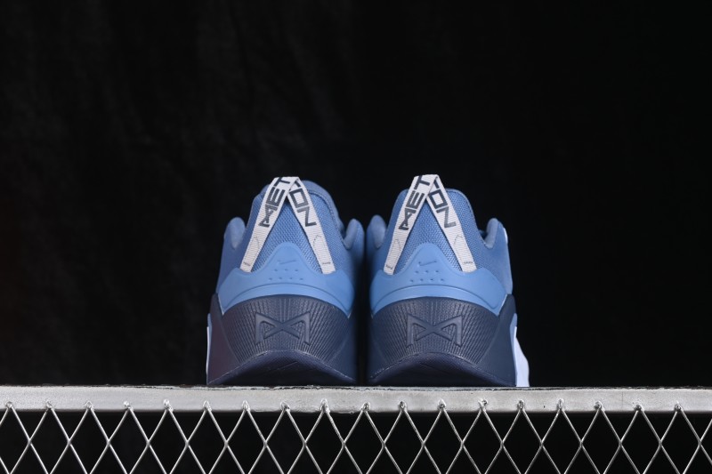 Nike Free Metcon 7 Training Shoes with Breathable Mesh and Durable Grip - II7405-401