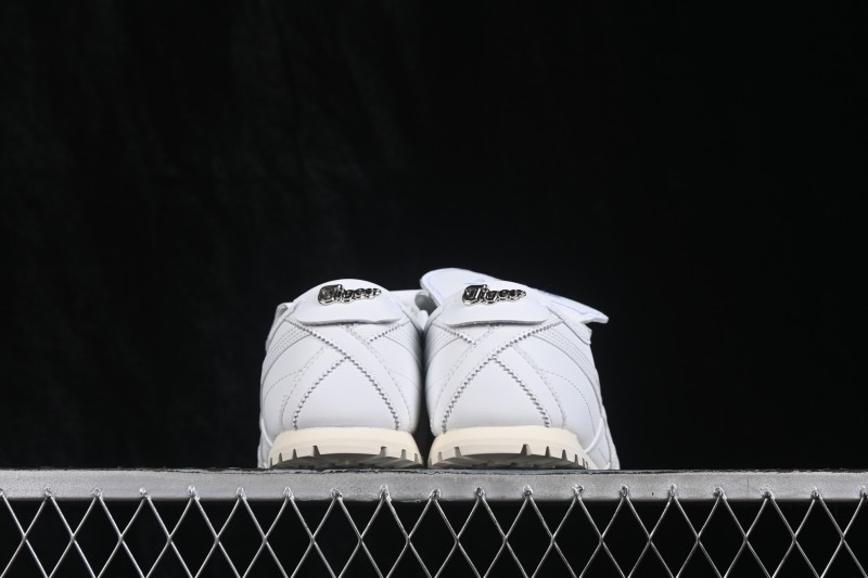 Adidas Running Shoes with Responsive Cushioning and Breathable Upper - 1183C557-100