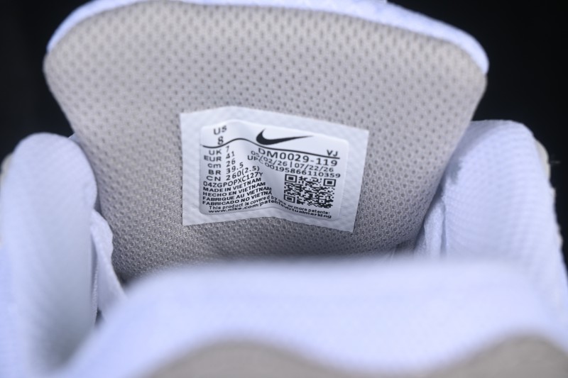Nike Air Max 90 Retro Running Shoes with Visible Air Cushioning - DM0029-119
