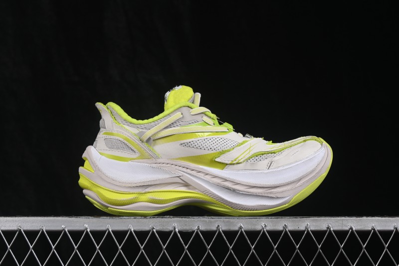 Balenciaga Jet Embossed Print Round-Toe Chunky Sole Low-Top Dad Shoes - WMRTN9197