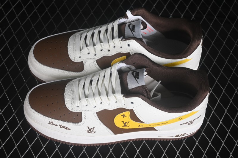 Nike Air Force 1 '07 Low Casual Skateboarding Shoes with Full-Length Air Cushion - WY0655-108
