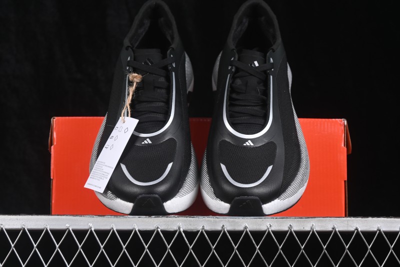 Adidas HyperBoost Edge M KI1919 Running Shoes with Breathable Boost Cushioning