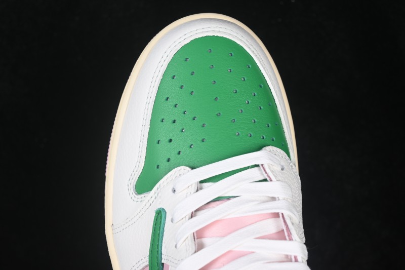 Nike Travis Scott x Air Jordan 1 Low OG AJ1 Collaboration Reverse Swoosh Sneakers - IQ7605-065