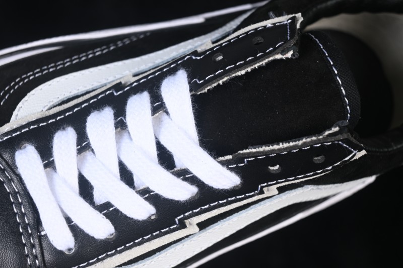 Vans Old Skool Low Top Casual Skate Shoes - VN0007PRBLK
