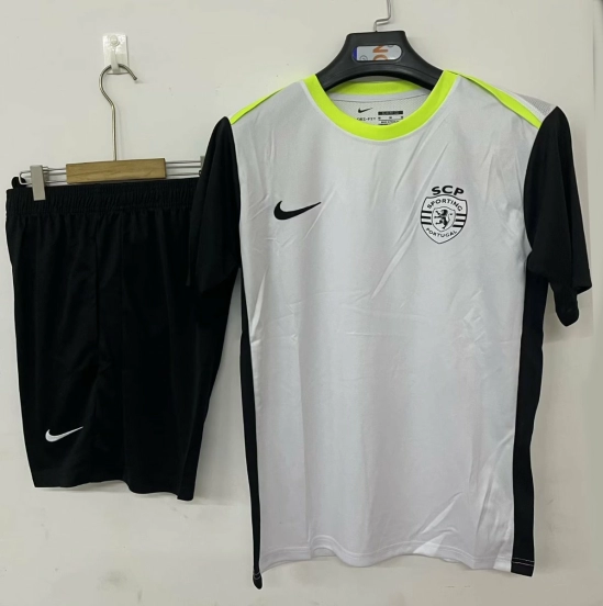 25/26 Sporting Lisbon Pre-match Training Jersey Off-white (No Sponsor)+ Shorts