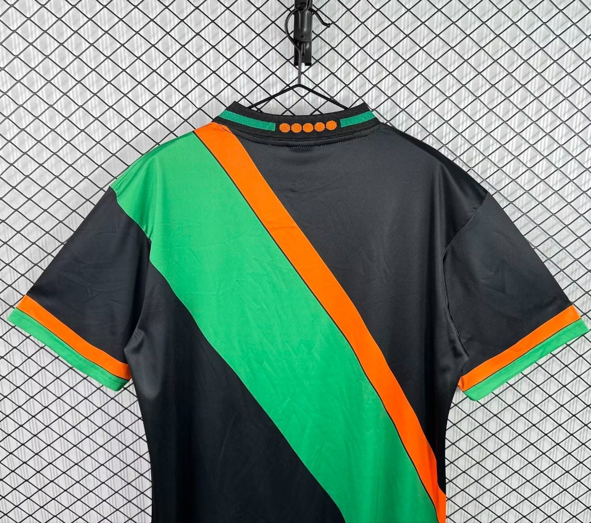Retro 92/(3 Venezia Home Jersey