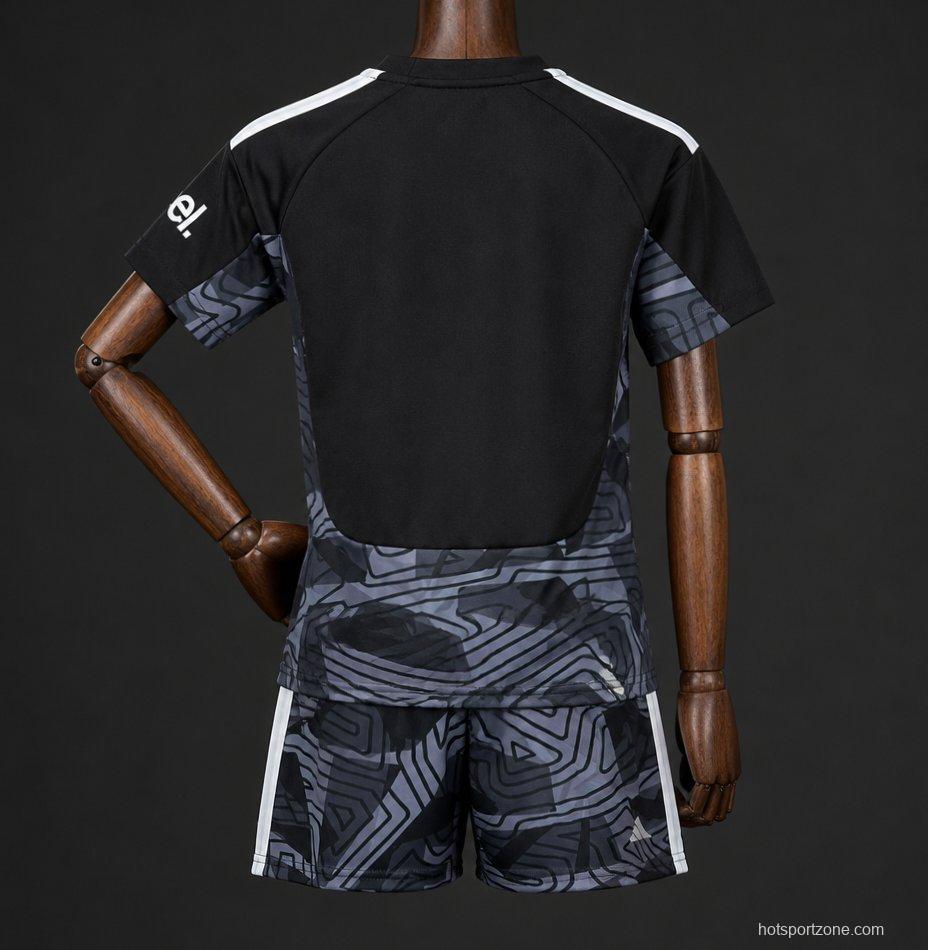 26/27 Kids Arsenal Black with Dark Grey Geometric Contour Pattern Goalkeeper Jersey Set